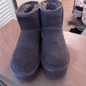 Women's chocolate brown platform uggs